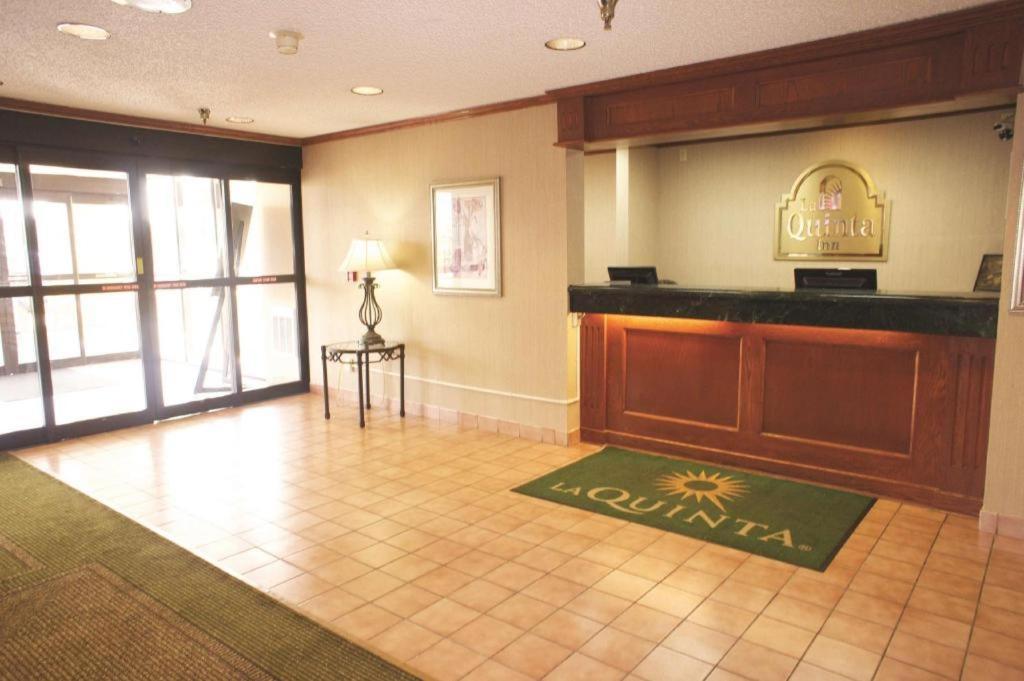La Quinta Inn By Wyndham Detroit Саутгейт Екстер'єр фото
